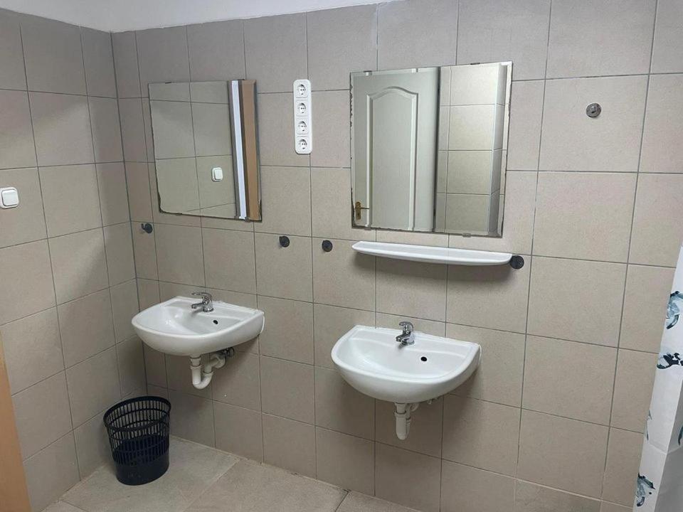بودابست Viola Hostel المظهر الخارجي الصورة