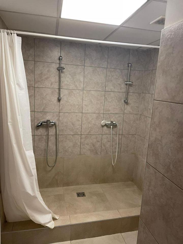 بودابست Viola Hostel المظهر الخارجي الصورة